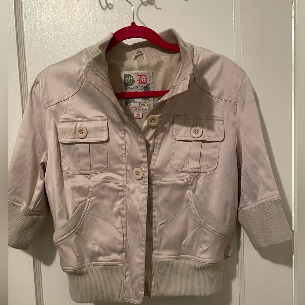 Dollhouse- short sleeve cream colored Jean style Jack ribbed waist button
